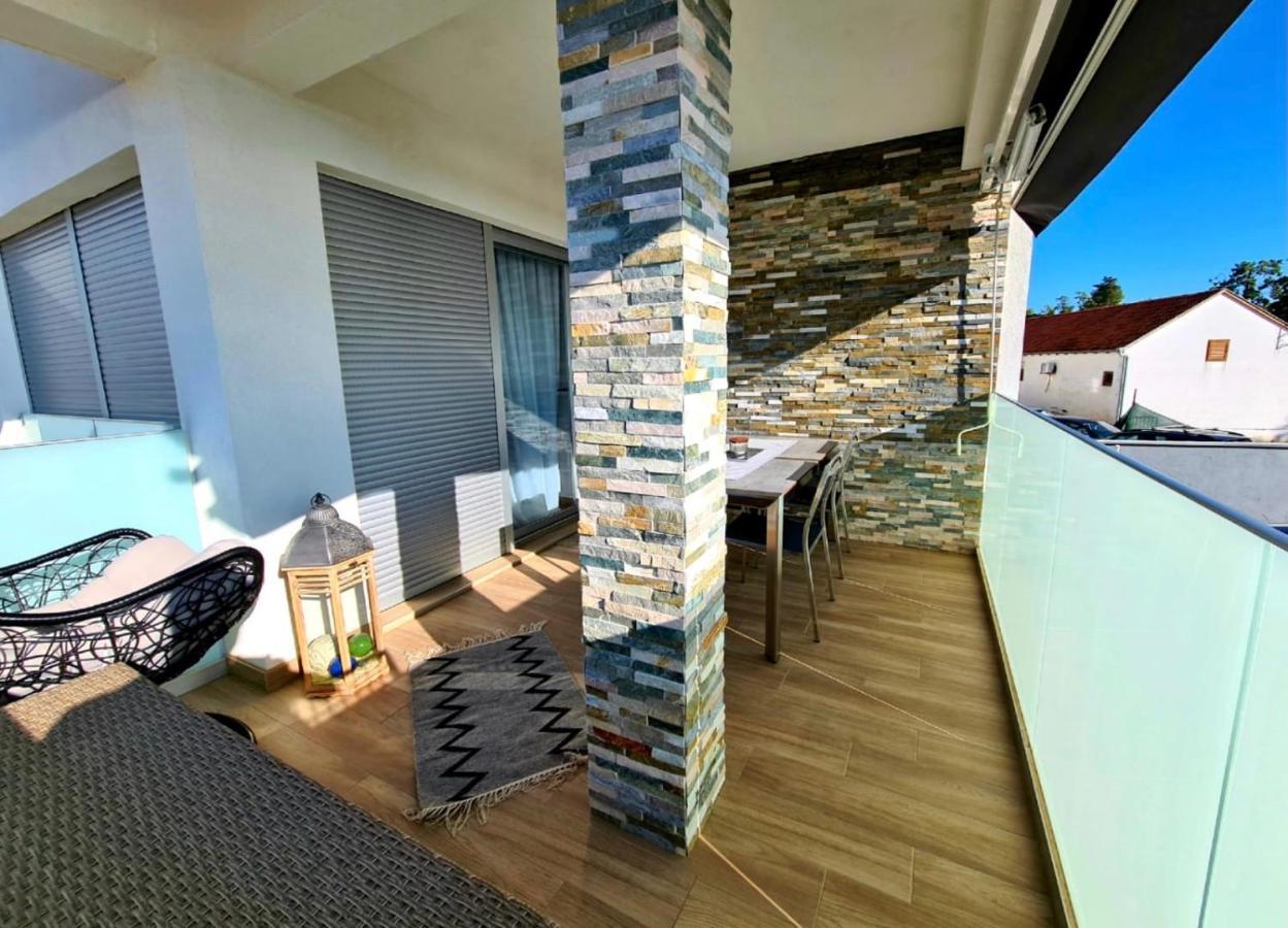 Rajkovic Apartment Zara Esterno foto